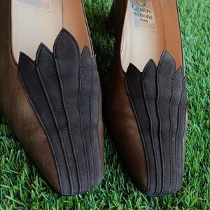 Vintage Classic Brown Pumps Unique Leather Detailing Women's Size 5.5